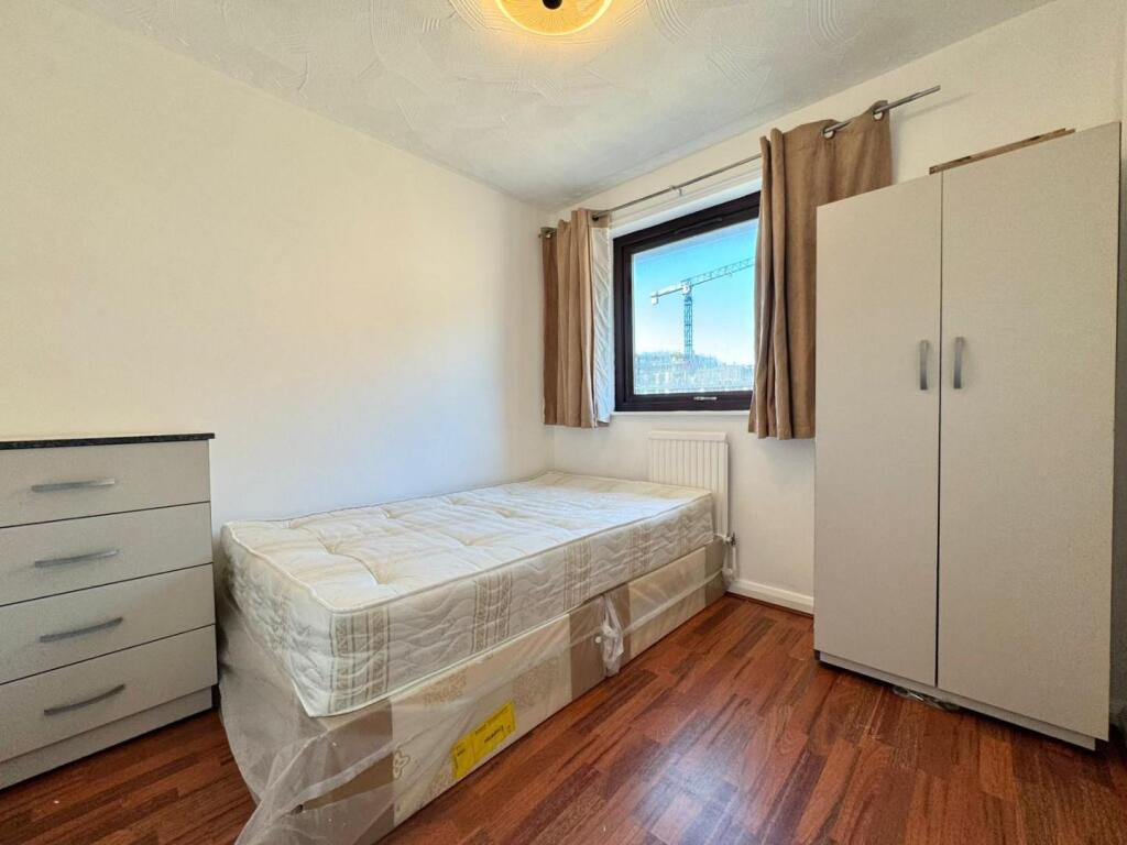 House in London - View 5
