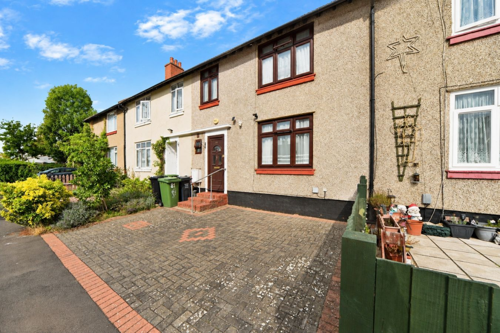 Main image of property: Mayeswood Road, London, SE12