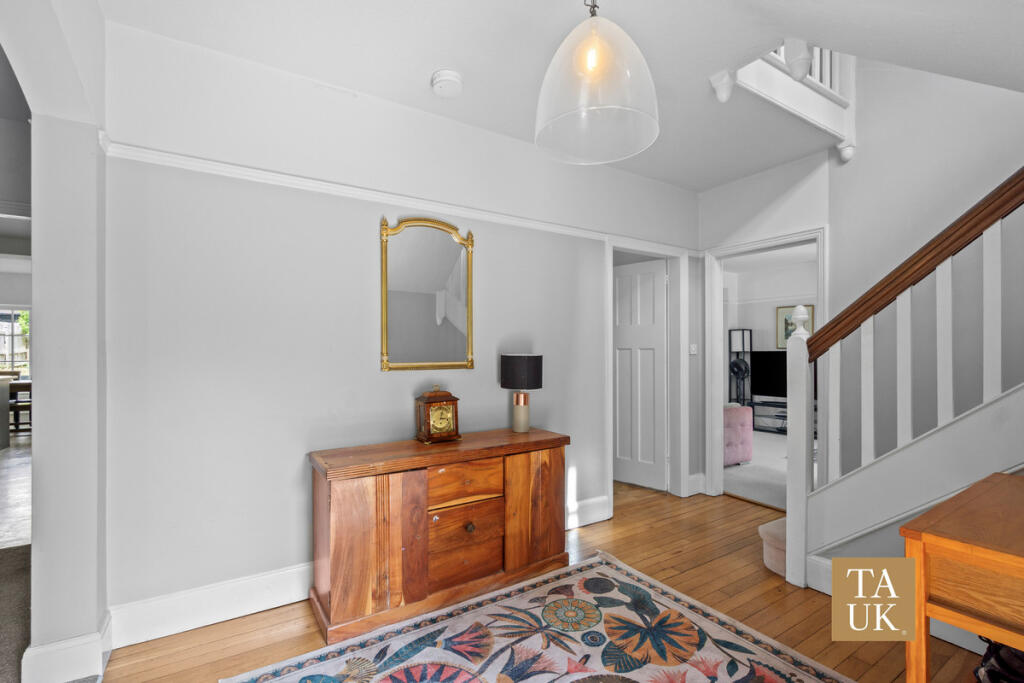 House in Shrewsbury - View 3