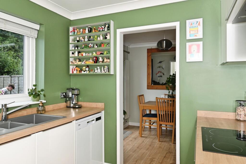 House in Chatham, Snodhurst - View 5