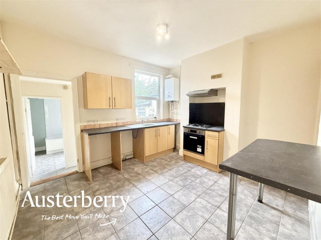 House in Stoke-on-Trent - View 5
