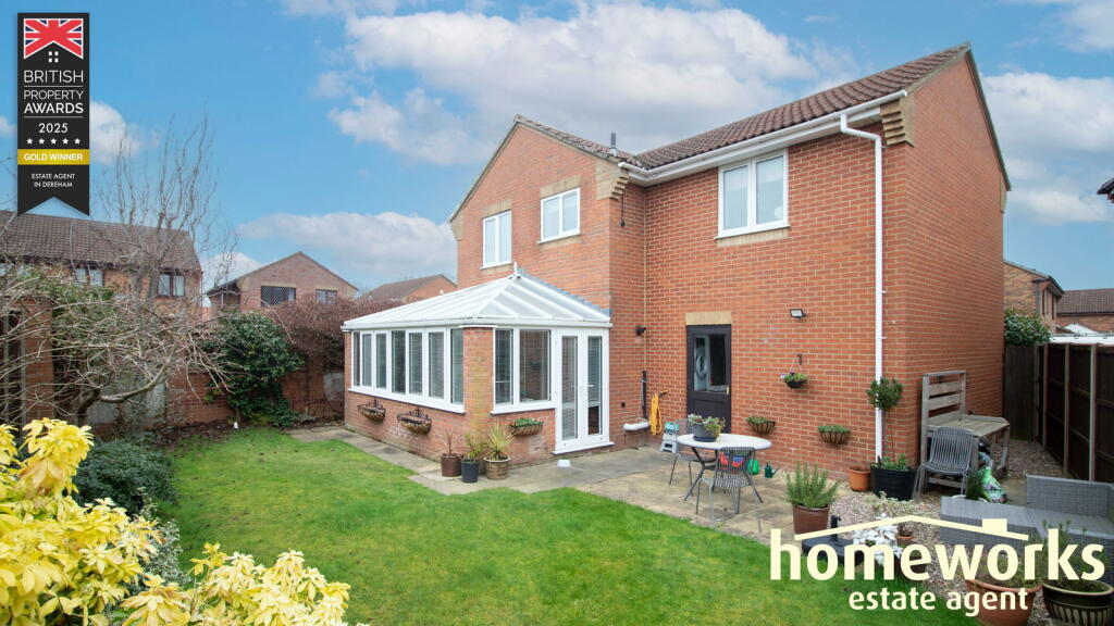 Richard Hicks Drive, Scarning, Dereham, NR19 2TN photo 2