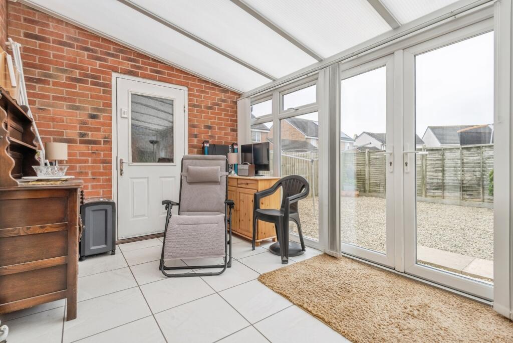 House in Weston-super-Mare, Haywood Village - More