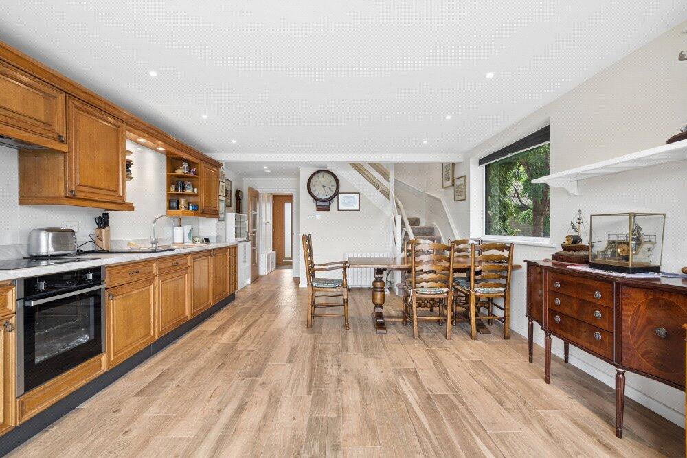 House in Slough - View 4