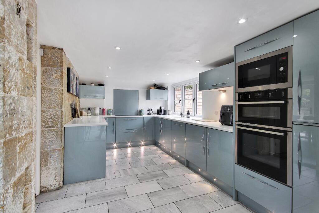 House in Tonbridge - View 4