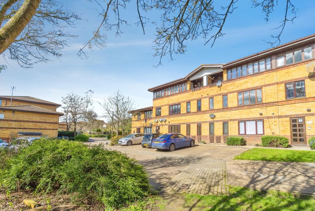 Main image of property: Mayer Gardens, Shenley Lodge, Milton Keynes, Buckinghamshire, MK5
