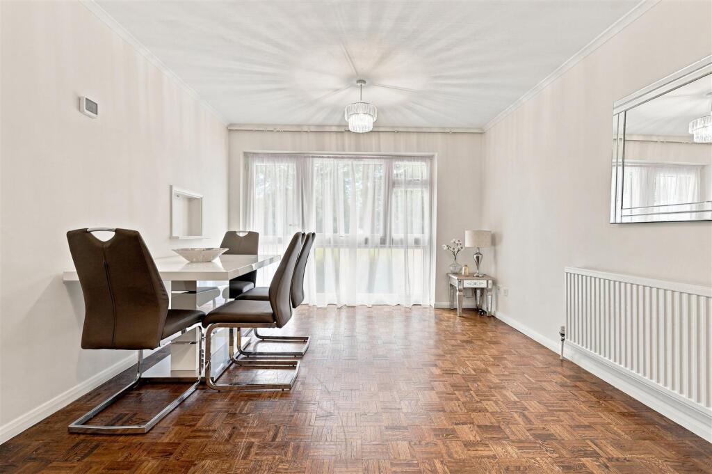 Apartment in Enfield - View 3