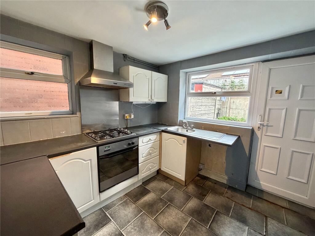 House in Widnes, Simm's Cross - View 4