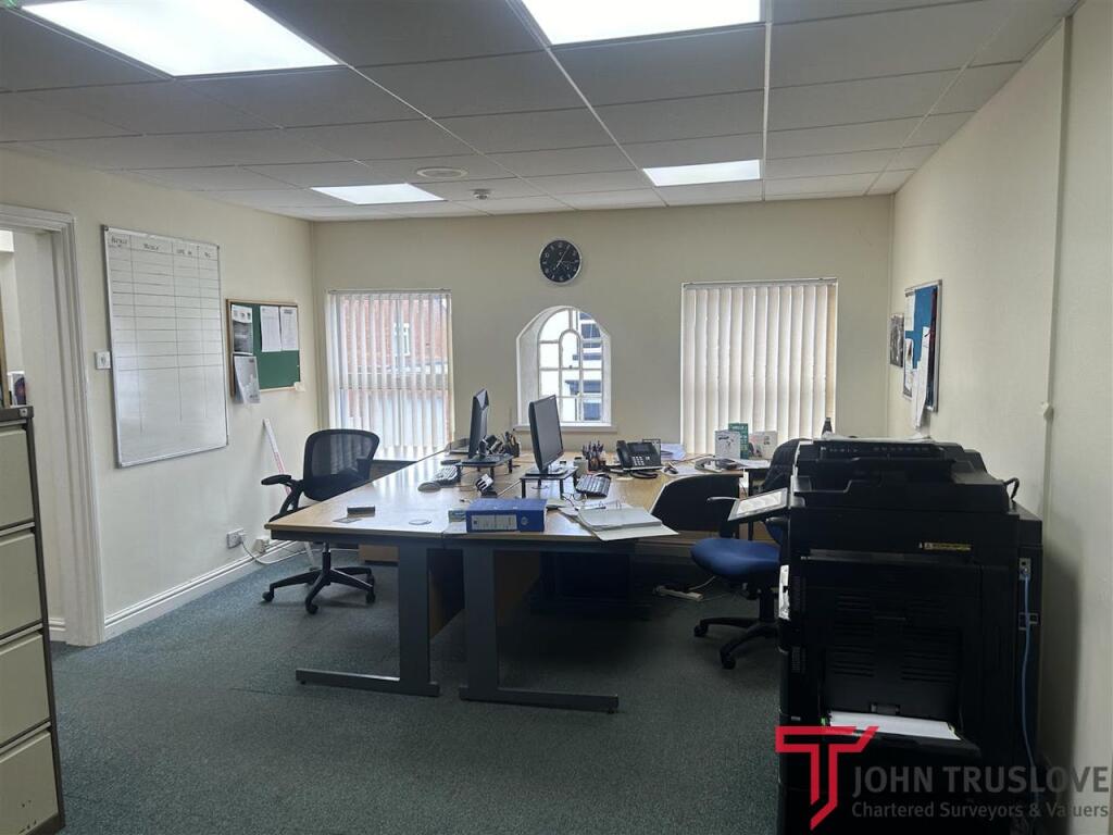 Additional image 2 of 1-3 High Street, Astwood Bank, Redditch, B96 6DB