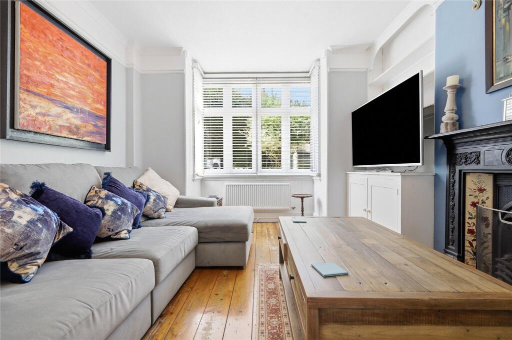 House in Uttlesford, Saffron Walden - More
