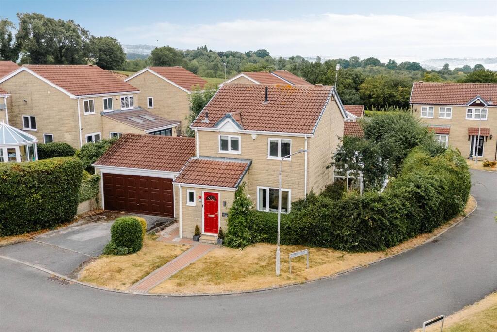 Main image of property: Cutthorpe Grange, Chesterfield, S41