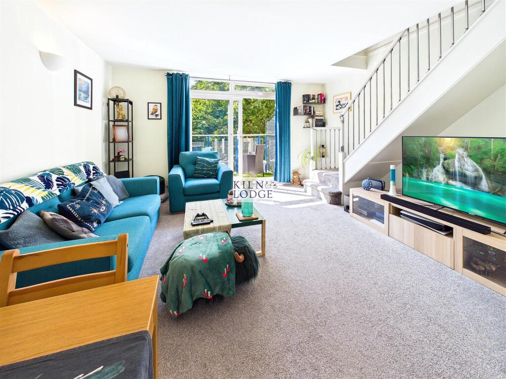 Apartment in Chelmsford, Great Baddow - View 3