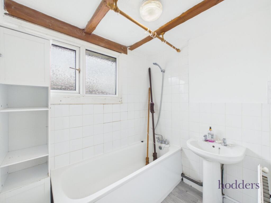 House in Runnymede, Chertsey - More