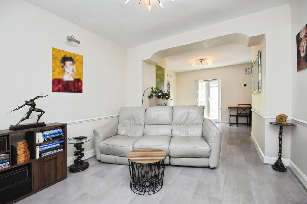 House in Romford - View 3