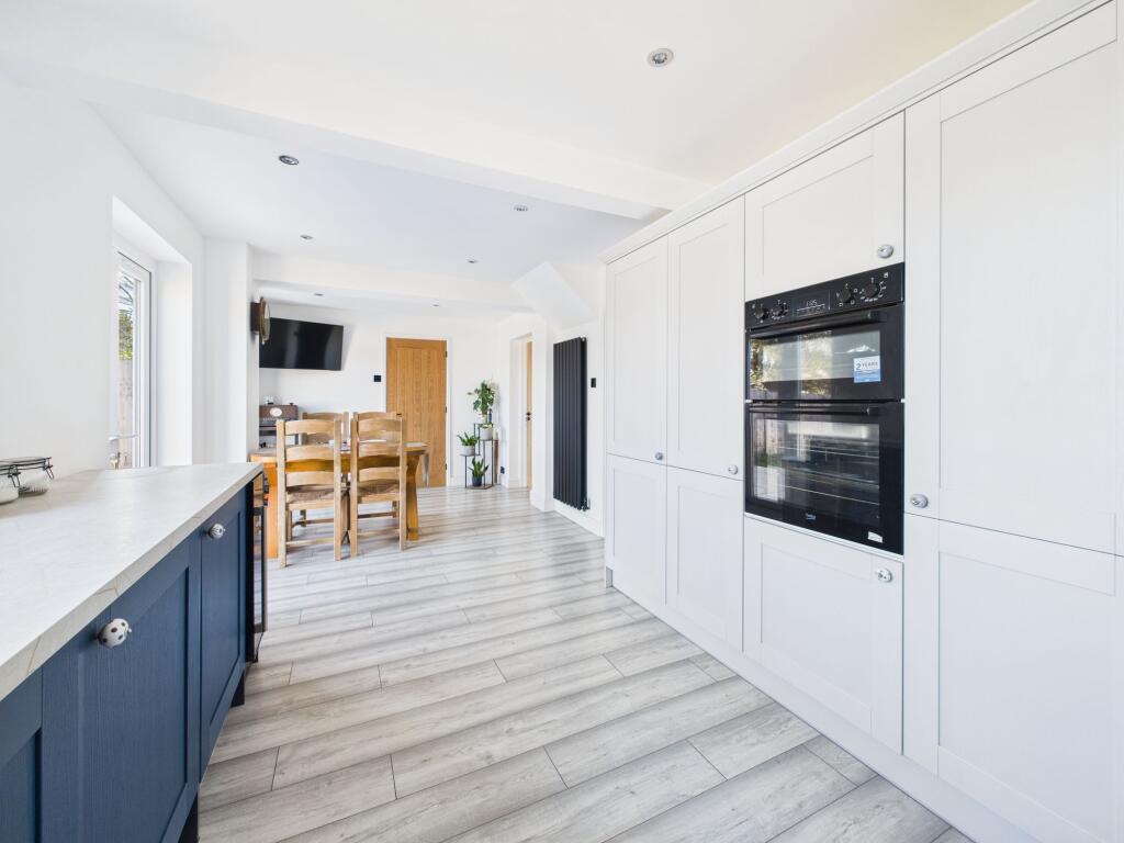 Oat Hill Road, Towcester, NN12 photo 4