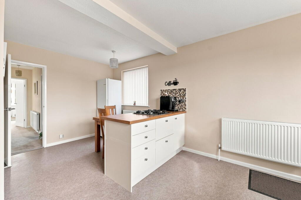 House in Rotherham, Bramley - More