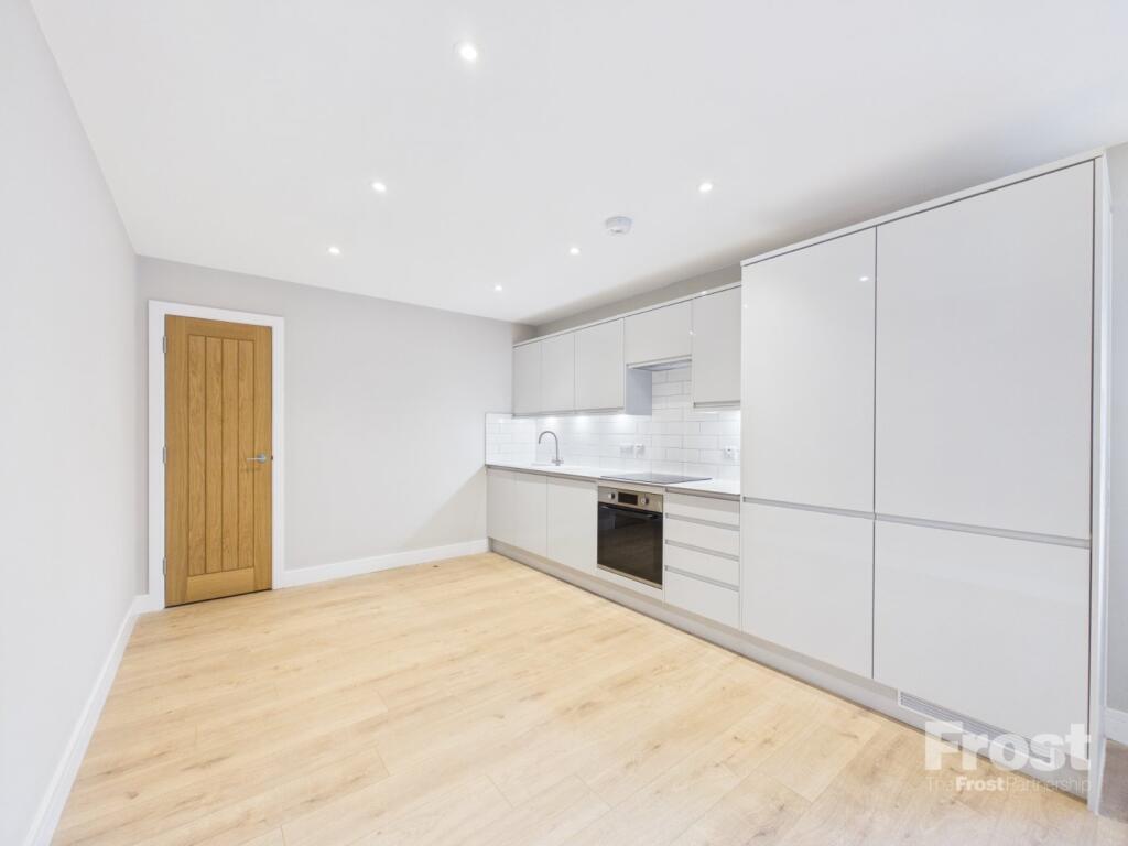 Main image of property: The Courtyard, 73A High Street, Burnham, SL1