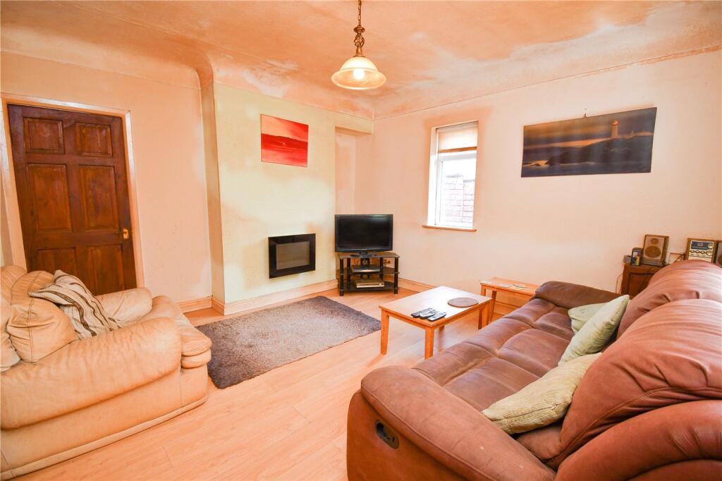 Raby Drive, Moreton, Wirral photo 2