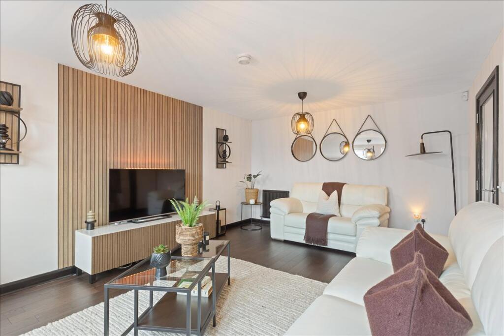 House in Eskbank, Newbattle - View 3