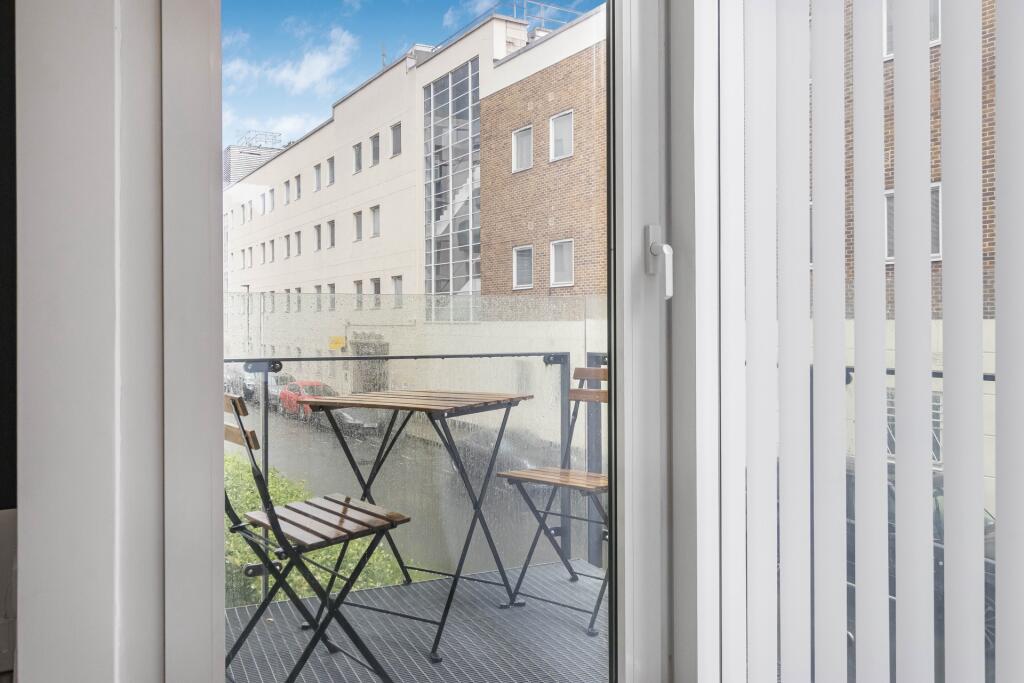 Studio flat for rent