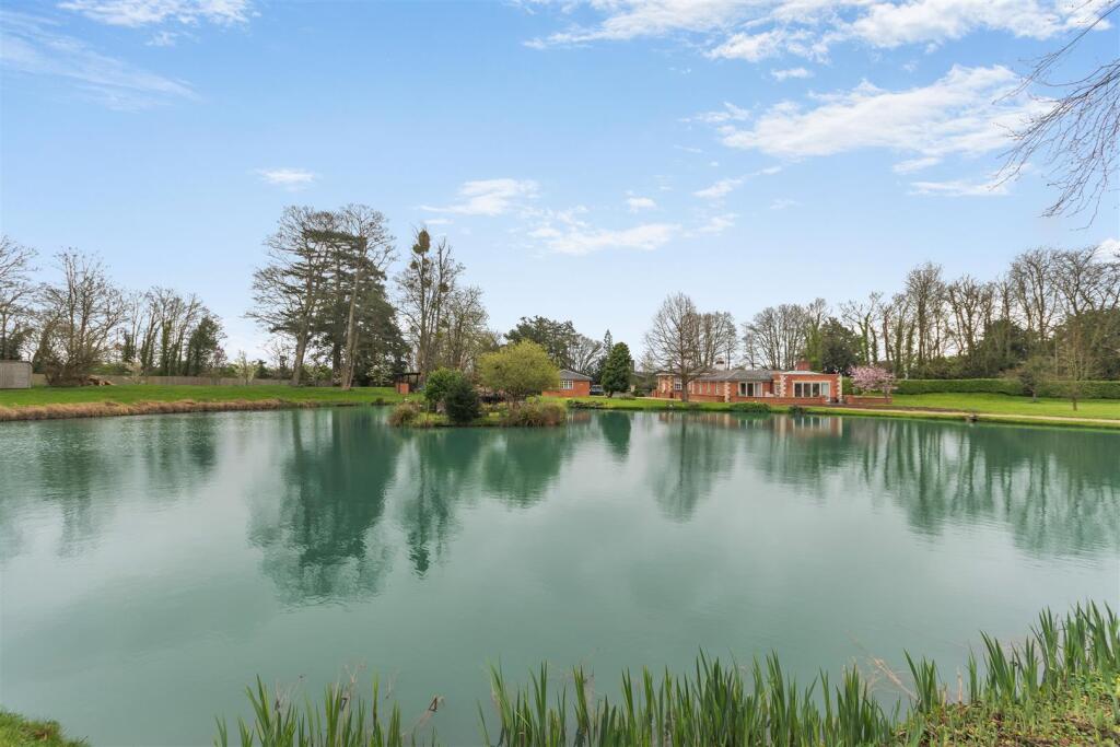 Main image of property: Highnam