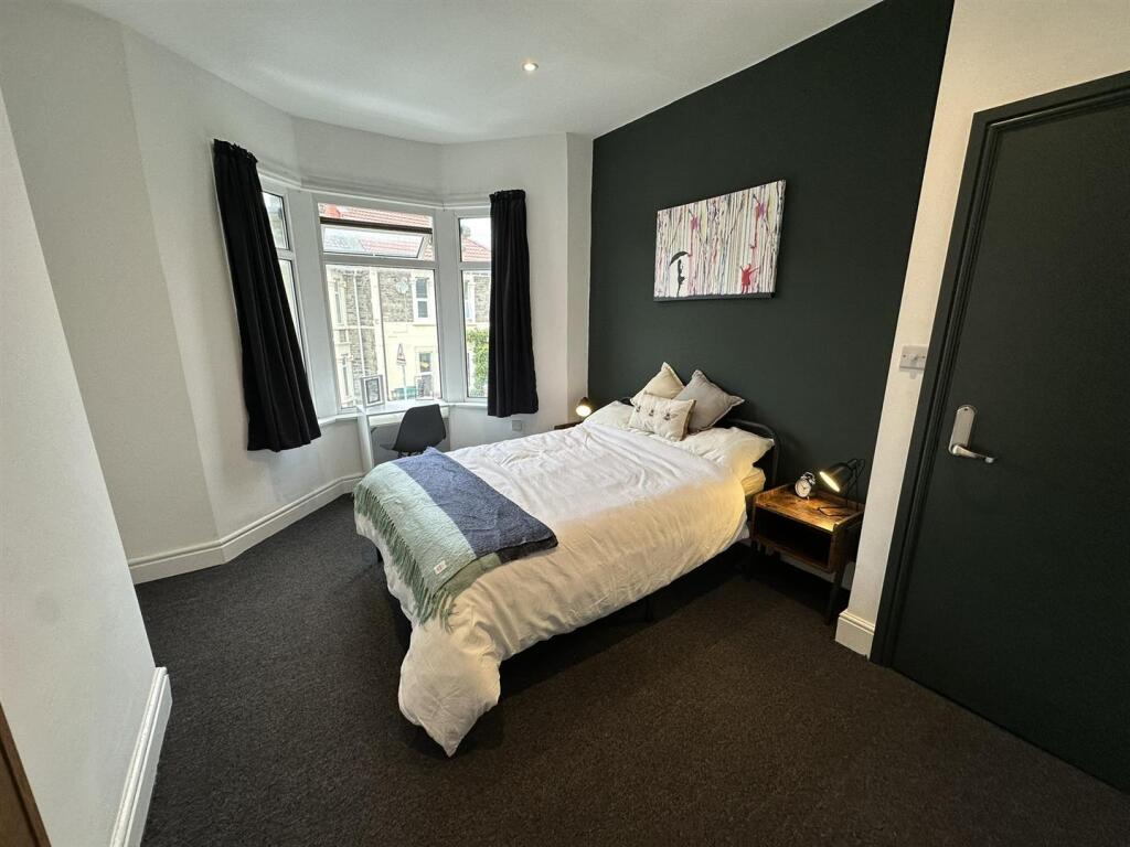 1 bedroom house share for rent
