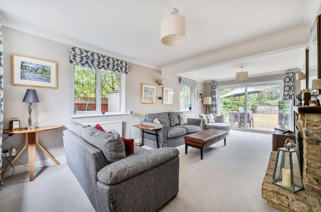House in Wokingham - View 4