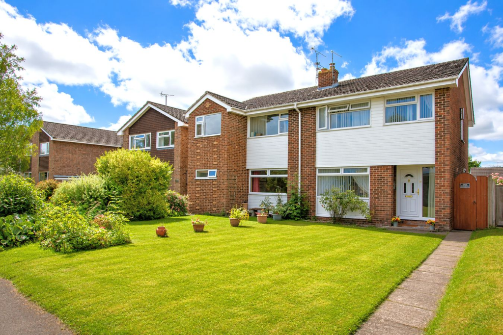 Charles Close, Thornbury, BS35 photo 2