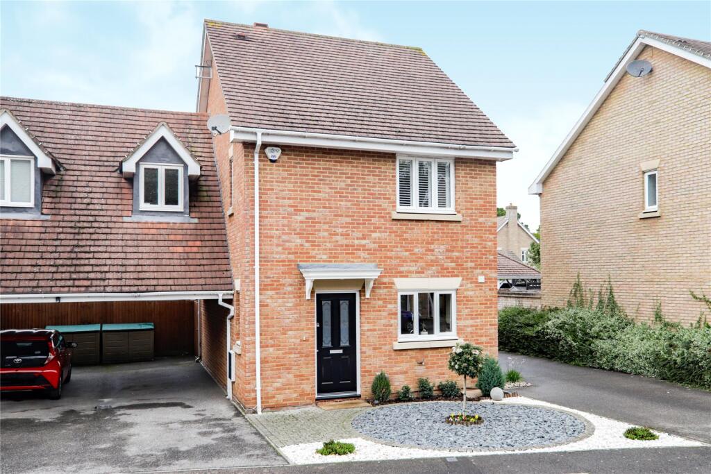 Main image of property: Flemish Place, Warfield, Berkshire, RG42