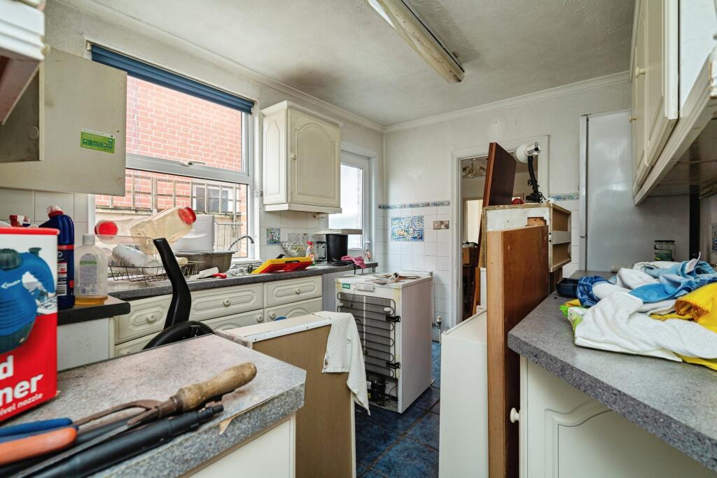 Worthing Road, Lowestoft, NR32 photo 4