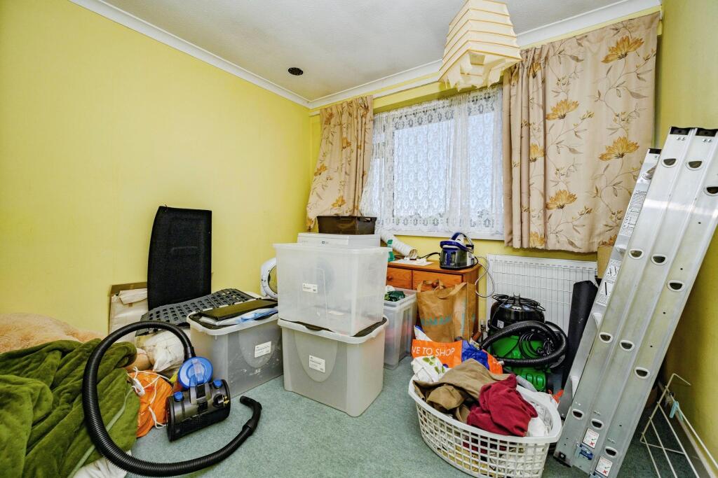 House in Hemel Hempstead - More