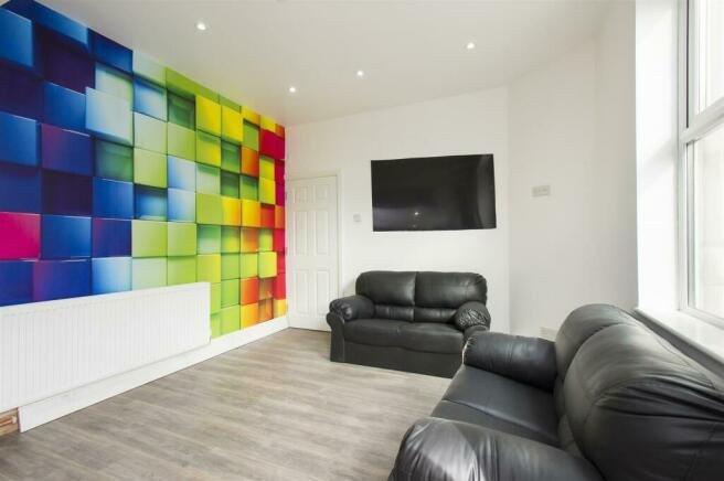 House in Nottingham, Radford - View 5