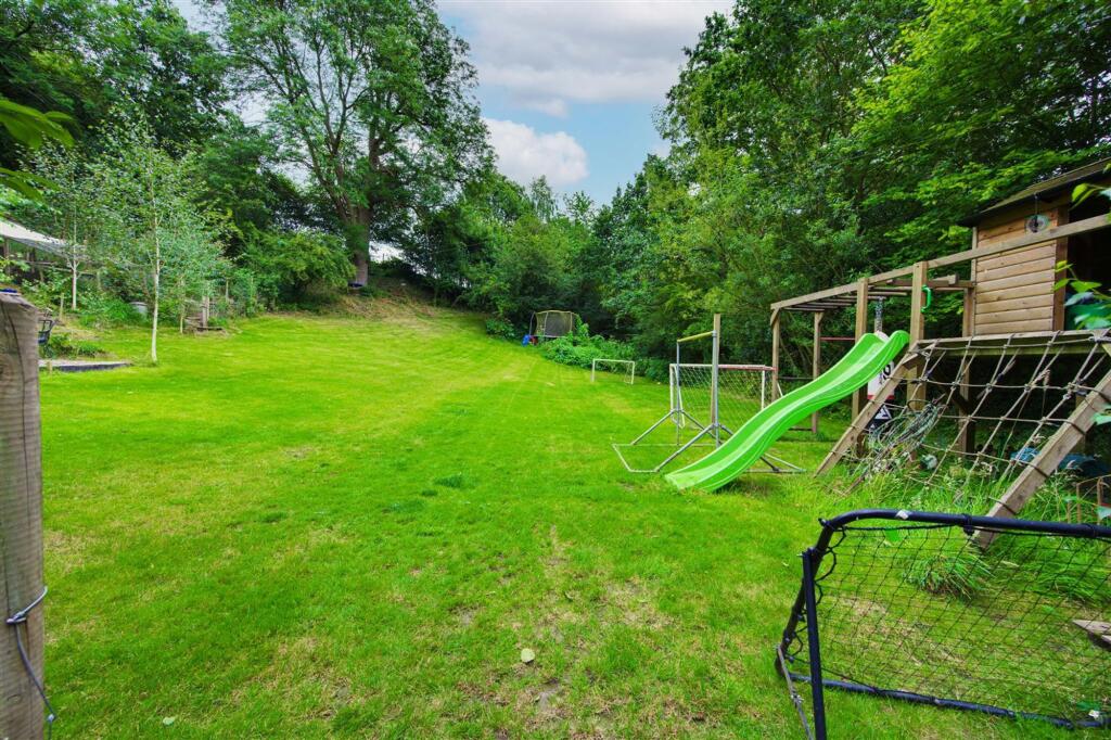 House in Congleton, Brook Valley, Buglawton - View 4