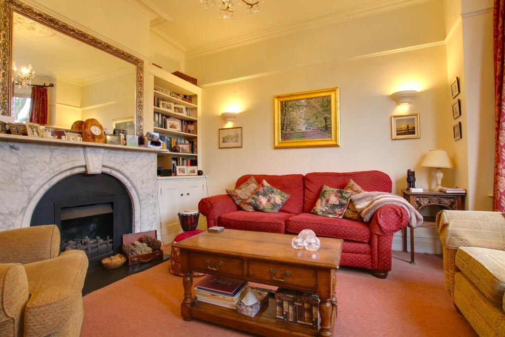 House in Southampton - View 2