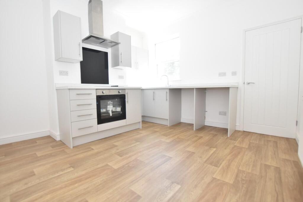 House in Chesterfield, Whittington Moor - View 4