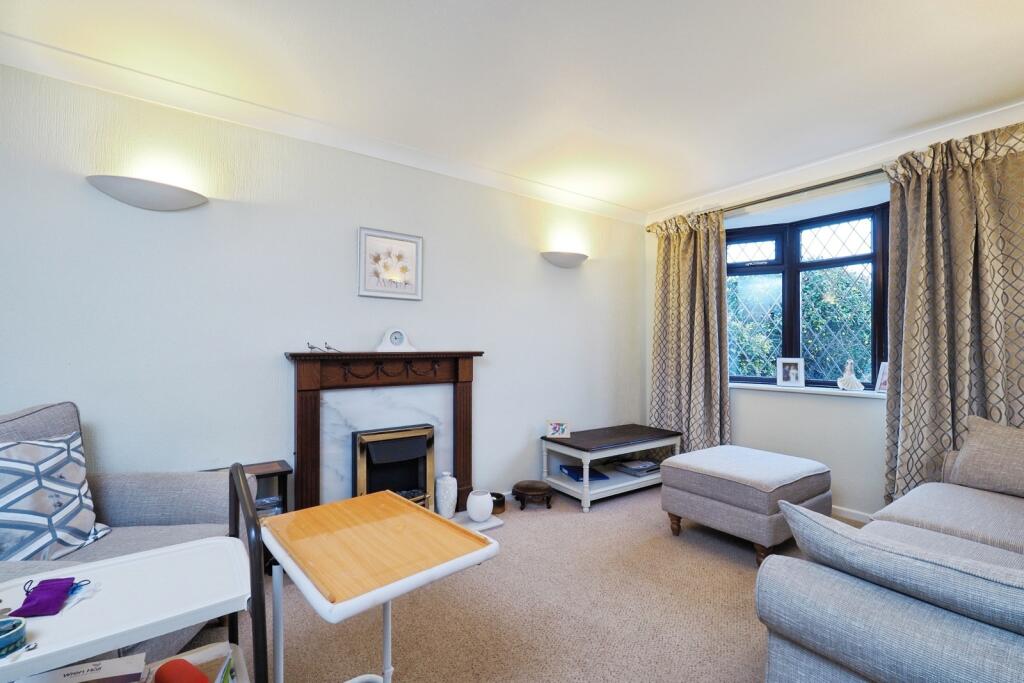 Keats Drive, Hucknall, Nottingham, Nottinghamshire, NG15 photo 3
