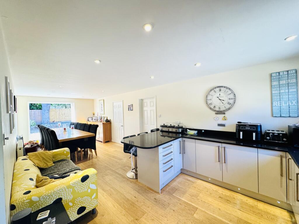 House in Hart, Hartley Wintney - View 5