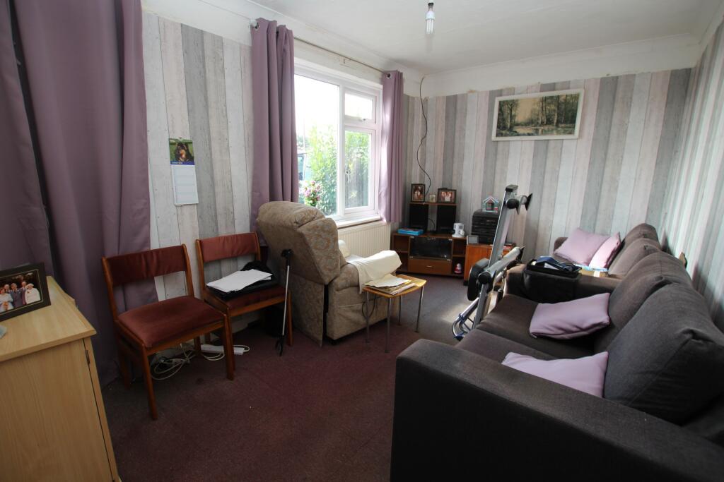 Junedene, Frating Road, Great Bromley, Colchester photo 4