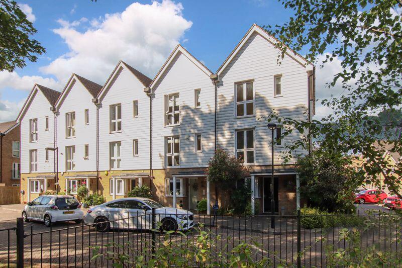Main image of property: Butterfly Crescent, Hemel Hempstead