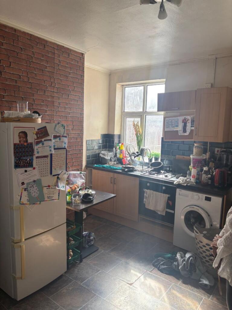 149 Dimsdale Parade West, Newcastle, Staffordshire, ST5 8DX photo 2