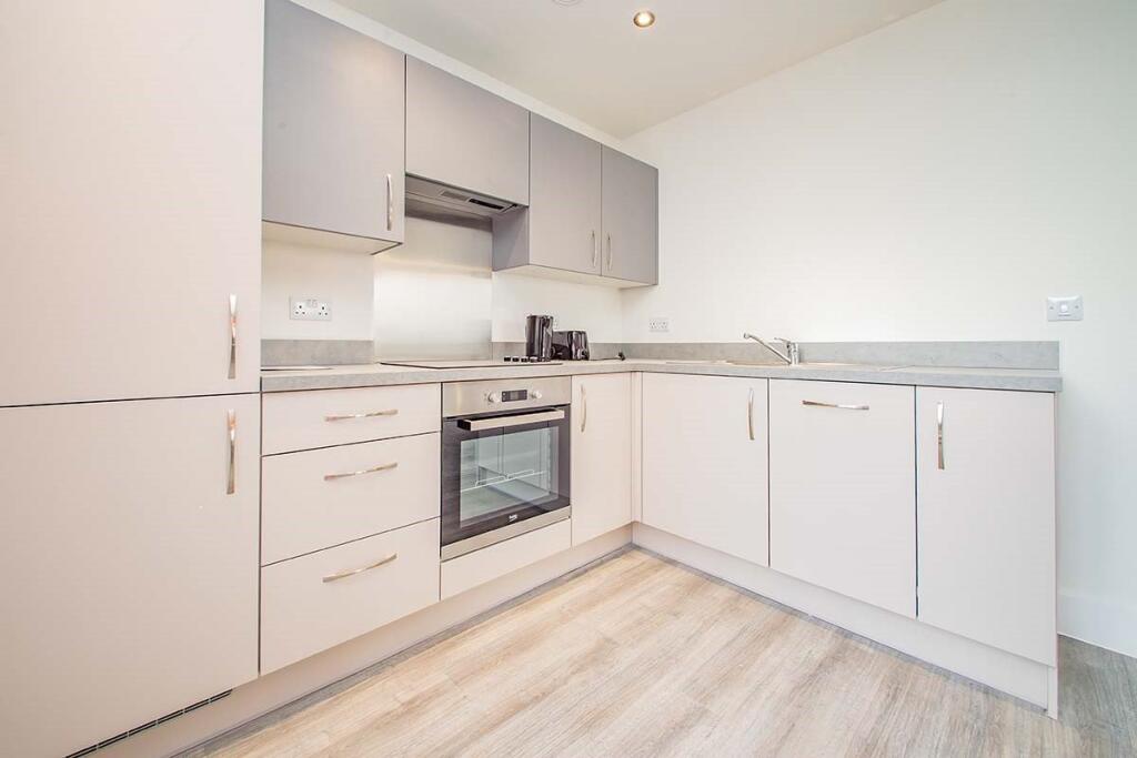 Apartment in Manchester - View 5