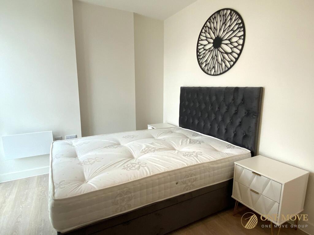 Apartment in Manchester - View 5