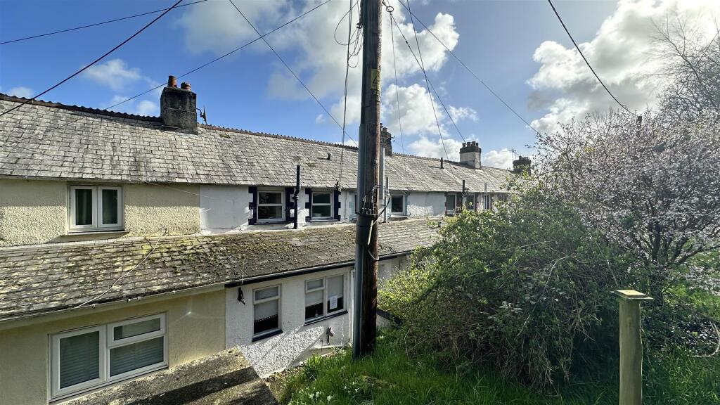 Main image of property: Hillpark  Cottages, Launceston