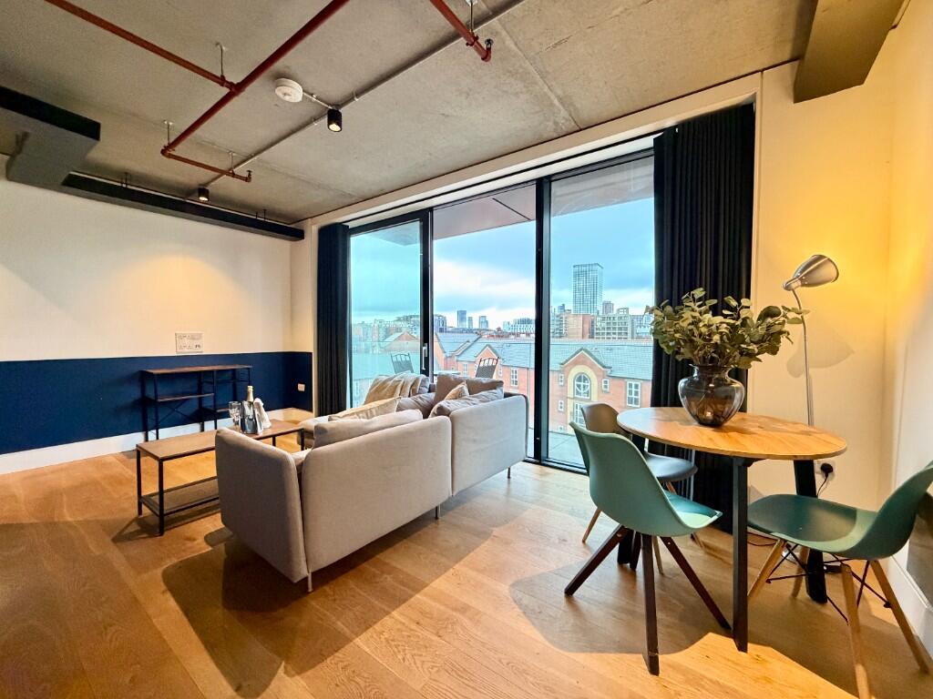 Main image of property: Phoenix Building, Chapeltown Street, Manchester, Greater Manchester, M1