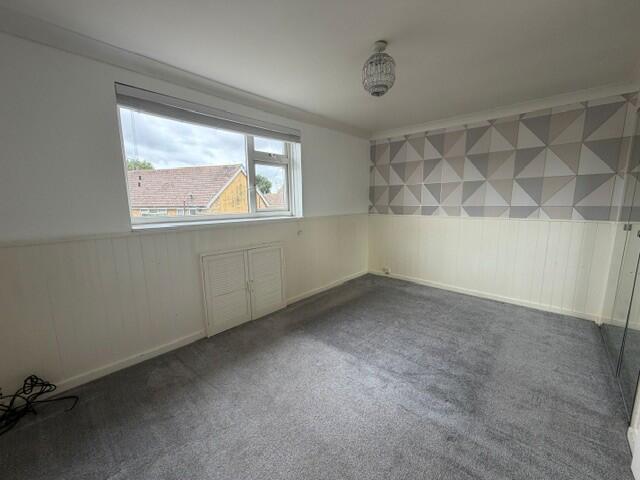 House in Tonbridge - More