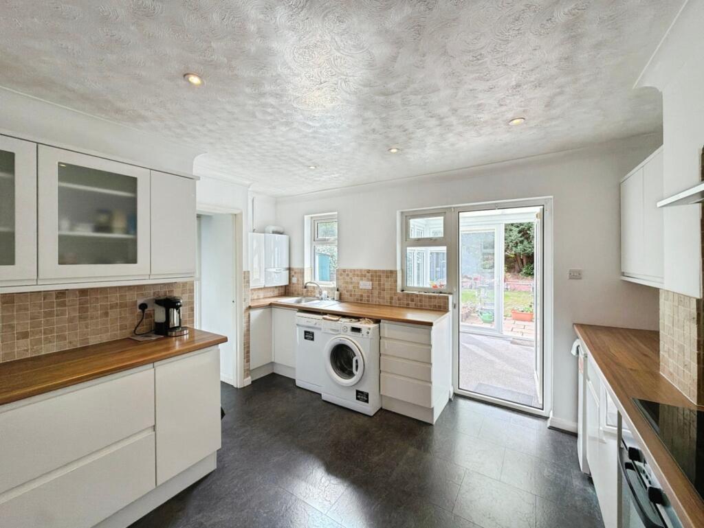 House in Slough - View 4