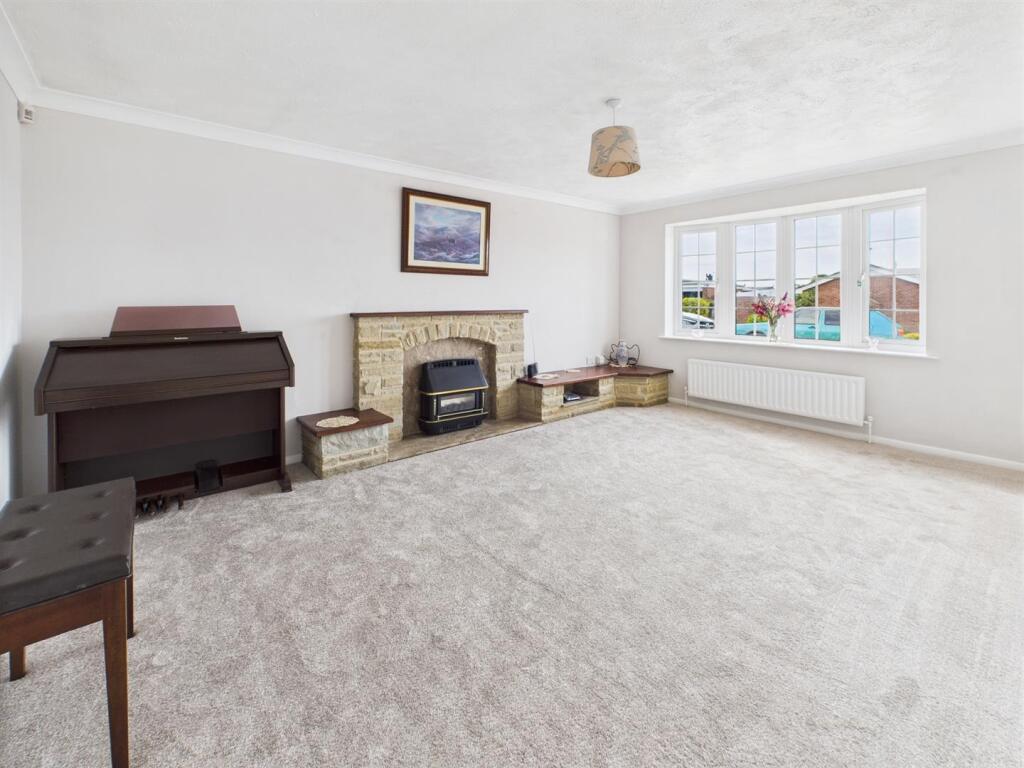 26 Roman Way, Horncastle photo 4