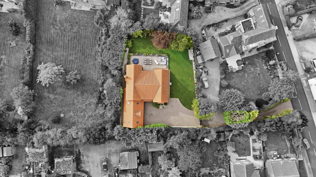 House in Nottingham, East Bridgford - View 2