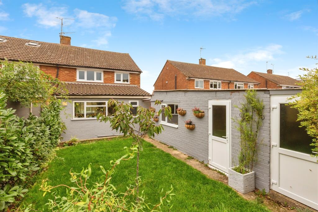 Main image of property: Highfield Road, Leighton Buzzard