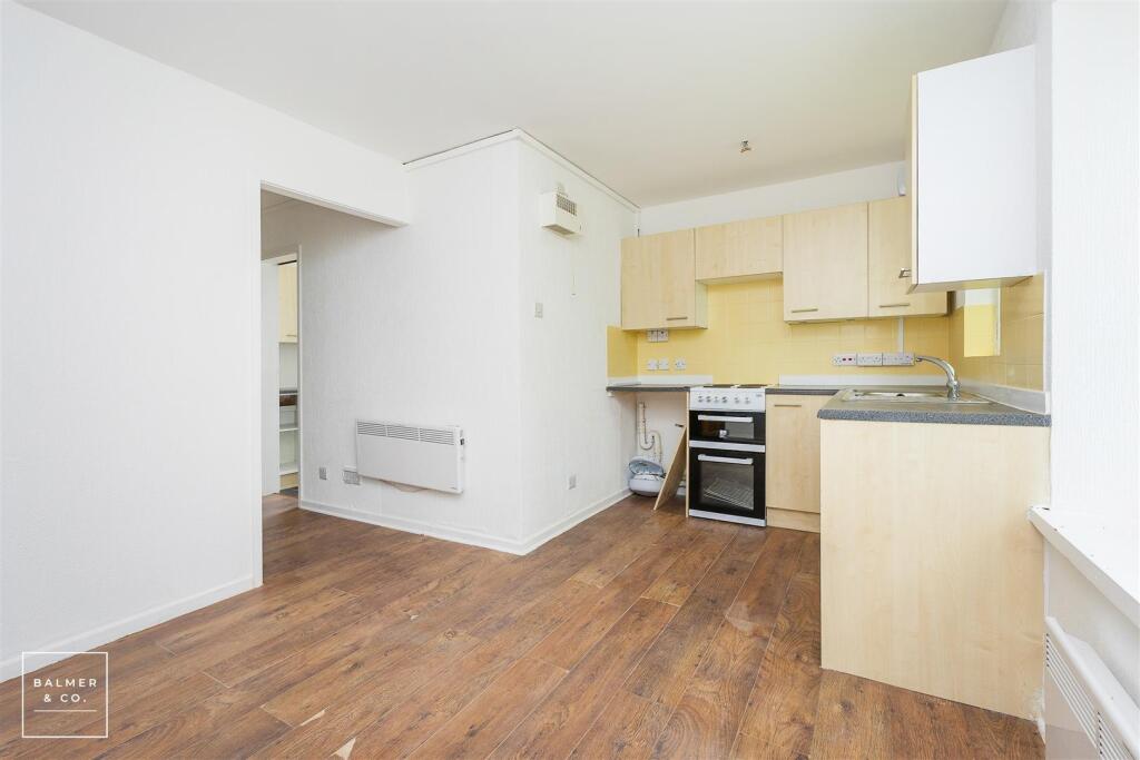Apartment in Manchester - View 5